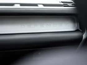 Land Rover Defender (2025) thumbnail 27
