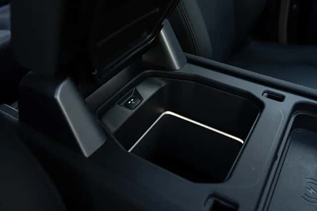 Land Rover Defender (2025) thumbnail 35