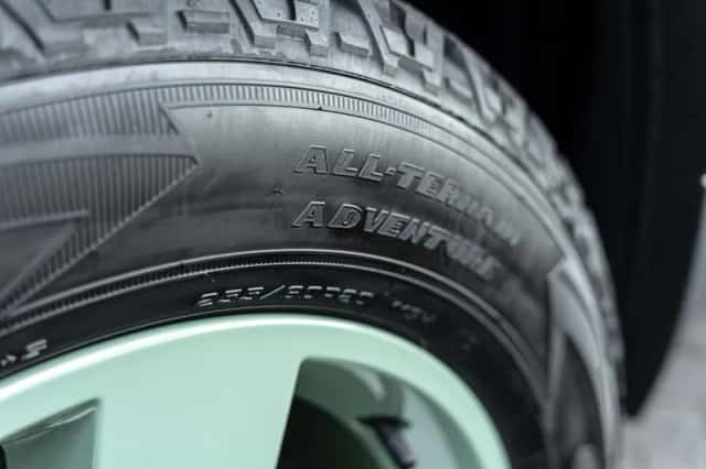 Land Rover Defender (2025) thumbnail 10