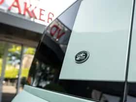 Land Rover Defender (2025) thumbnail 21