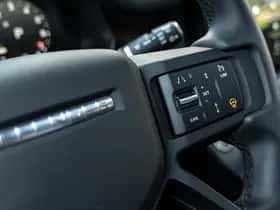 Land Rover Defender (2025) thumbnail 27