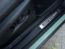 Land Rover Defender (2025) thumbnail 8
