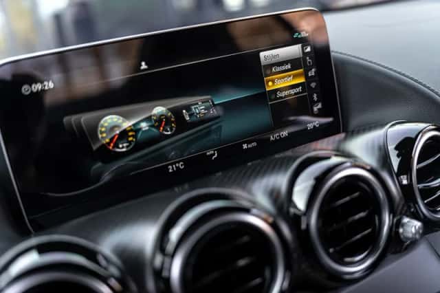 Mercedes-Benz AMG GT (2020) thumbnail 43