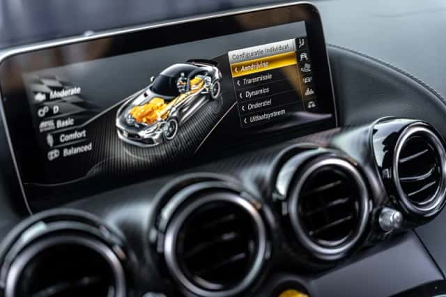 Mercedes-Benz AMG GT (2020) thumbnail 8