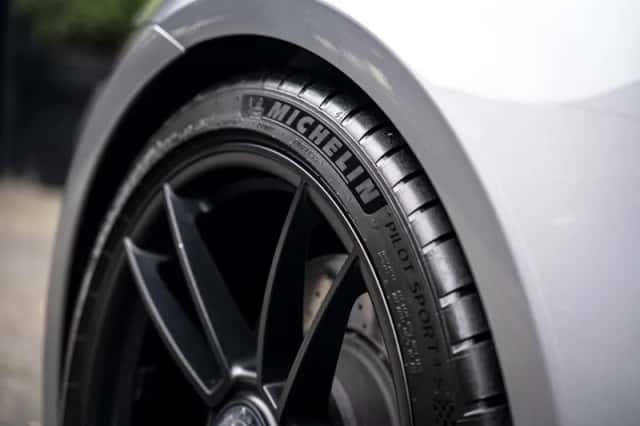 Porsche 992 Carrera GTS (2023) thumbnail 18