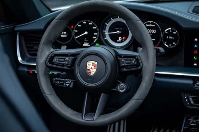 Porsche 992 Carrera GTS (2023) thumbnail 8