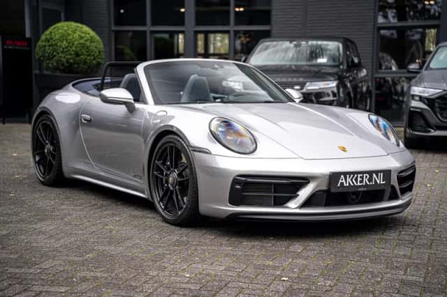 Porsche 992 Carrera GTS (2023) thumbnail 9