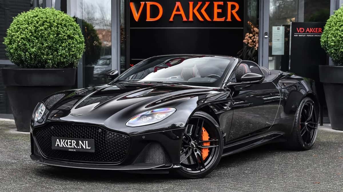 Aston Martin DBS Superleggera Volante (2020) — foto 1