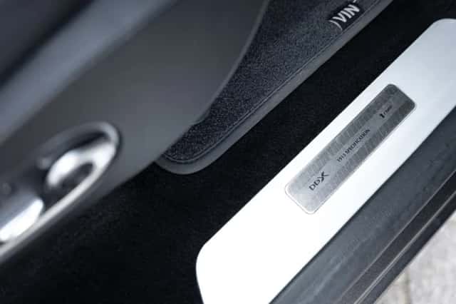 Aston Martin DBX 1/500 (2020) thumbnail 12