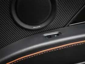 Aston Martin DBS Superleggera Volante (2020) thumbnail 26