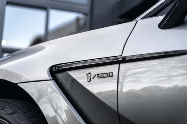 Aston Martin DBX 1/500 (2020) thumbnail 30