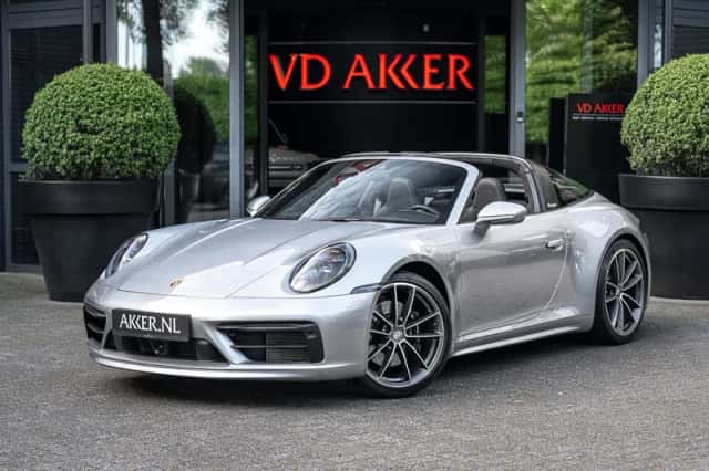 Porsche 992 Targa 4S (2023) thumbnail 1