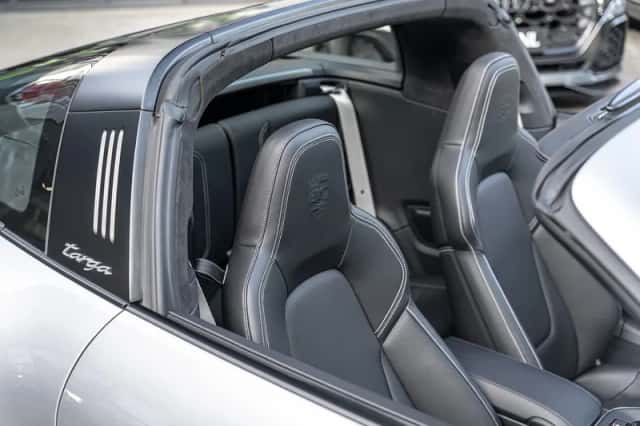 Porsche 992 Targa 4S (2023) thumbnail 32