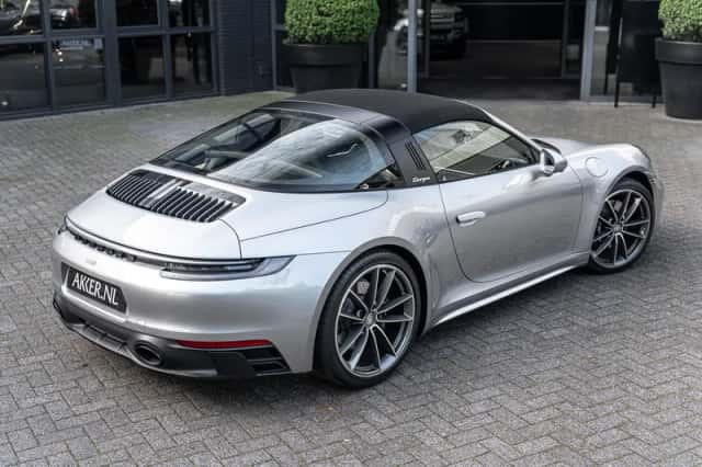 Porsche 992 Targa 4S (2023) thumbnail 5