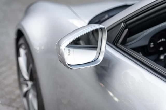 Porsche 992 Targa 4S (2023) thumbnail 9