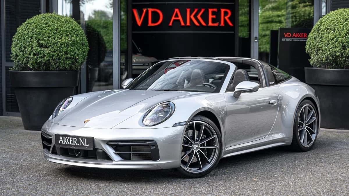 Porsche 992 Targa 4S (2023) — foto 1