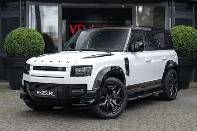Land Rover Defender (2025) thumbnail 1