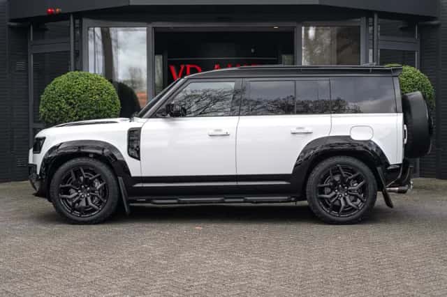 Land Rover Defender (2025) thumbnail 6