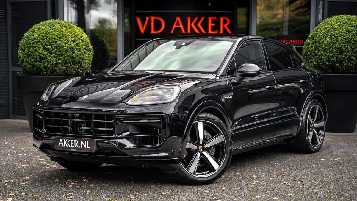 Porsche Cayenne E-Hybrid (2025) — foto 1