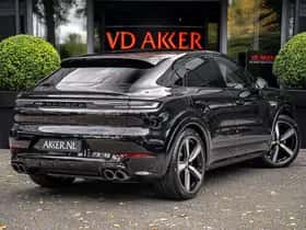 Porsche Cayenne E-Hybrid (2025) thumbnail 2