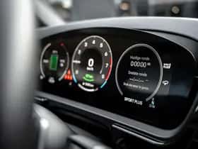 Porsche Cayenne E-Hybrid (2025) thumbnail 18