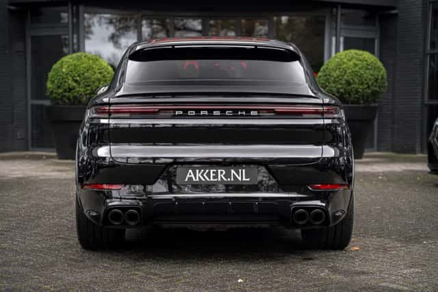 Porsche Cayenne E-Hybrid (2024) thumbnail 22