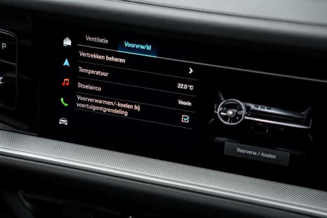Porsche Cayenne E-Hybrid (2024) thumbnail 29