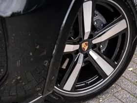 Porsche Cayenne E-Hybrid (2025) thumbnail 36