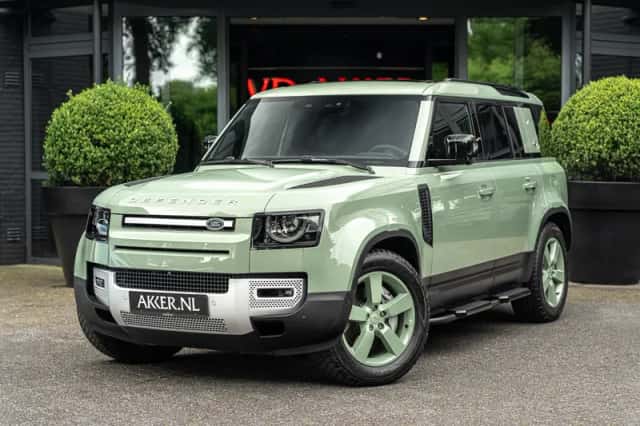 Land Rover Defender (2025) thumbnail 1