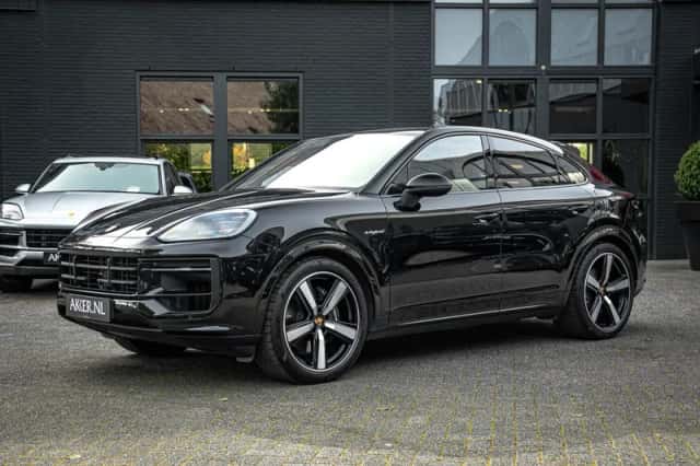 Porsche Cayenne E-Hybrid (2024) thumbnail 13