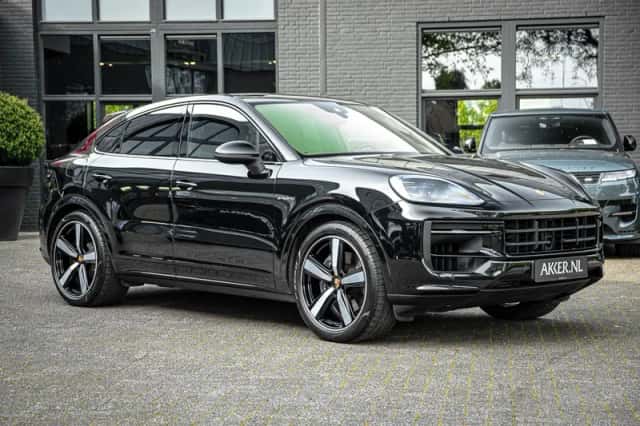 Porsche Cayenne E-Hybrid (2024) thumbnail 17