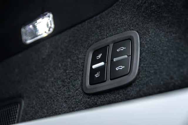Porsche Cayenne E-Hybrid (2024) thumbnail 27