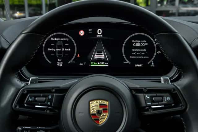 Porsche Cayenne E-Hybrid (2024) thumbnail 10