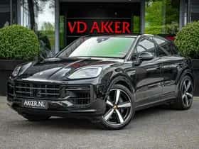 Porsche Cayenne E-Hybrid (2024) thumbnail 1