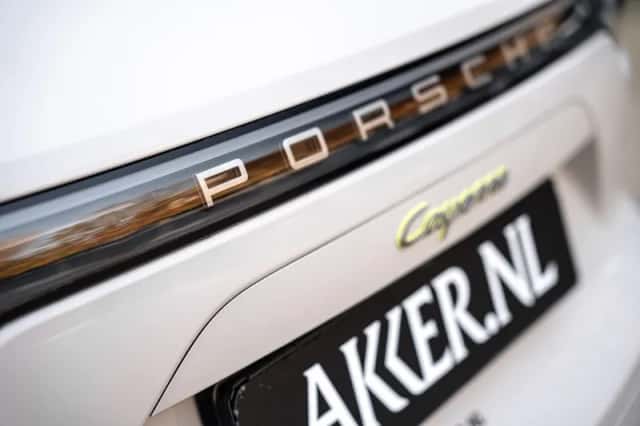 Porsche Cayenne E-Hybrid (2023) thumbnail 13