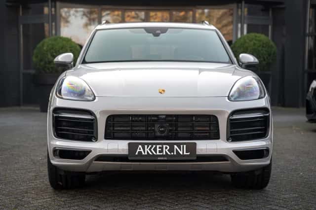 Porsche Cayenne E-Hybrid (2023) thumbnail 21