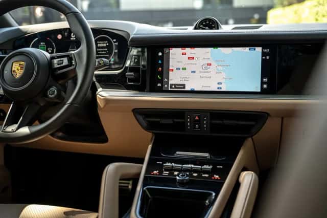 Porsche Cayenne E-Hybrid (2025) thumbnail 12