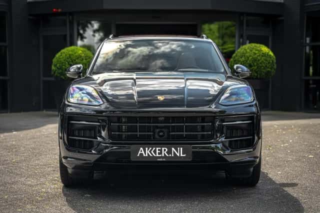 Porsche Cayenne E-Hybrid (2025) thumbnail 14