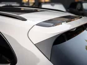 Porsche Cayenne E-Hybrid (2023) thumbnail 17