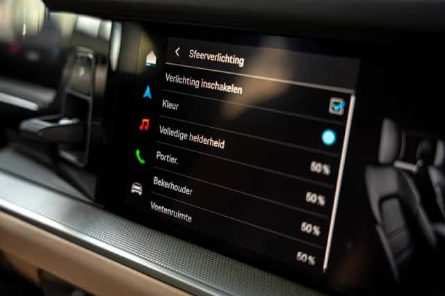 Porsche Cayenne E-Hybrid (2025) thumbnail 22