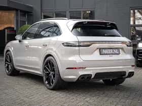Porsche Cayenne E-Hybrid (2023) thumbnail 10