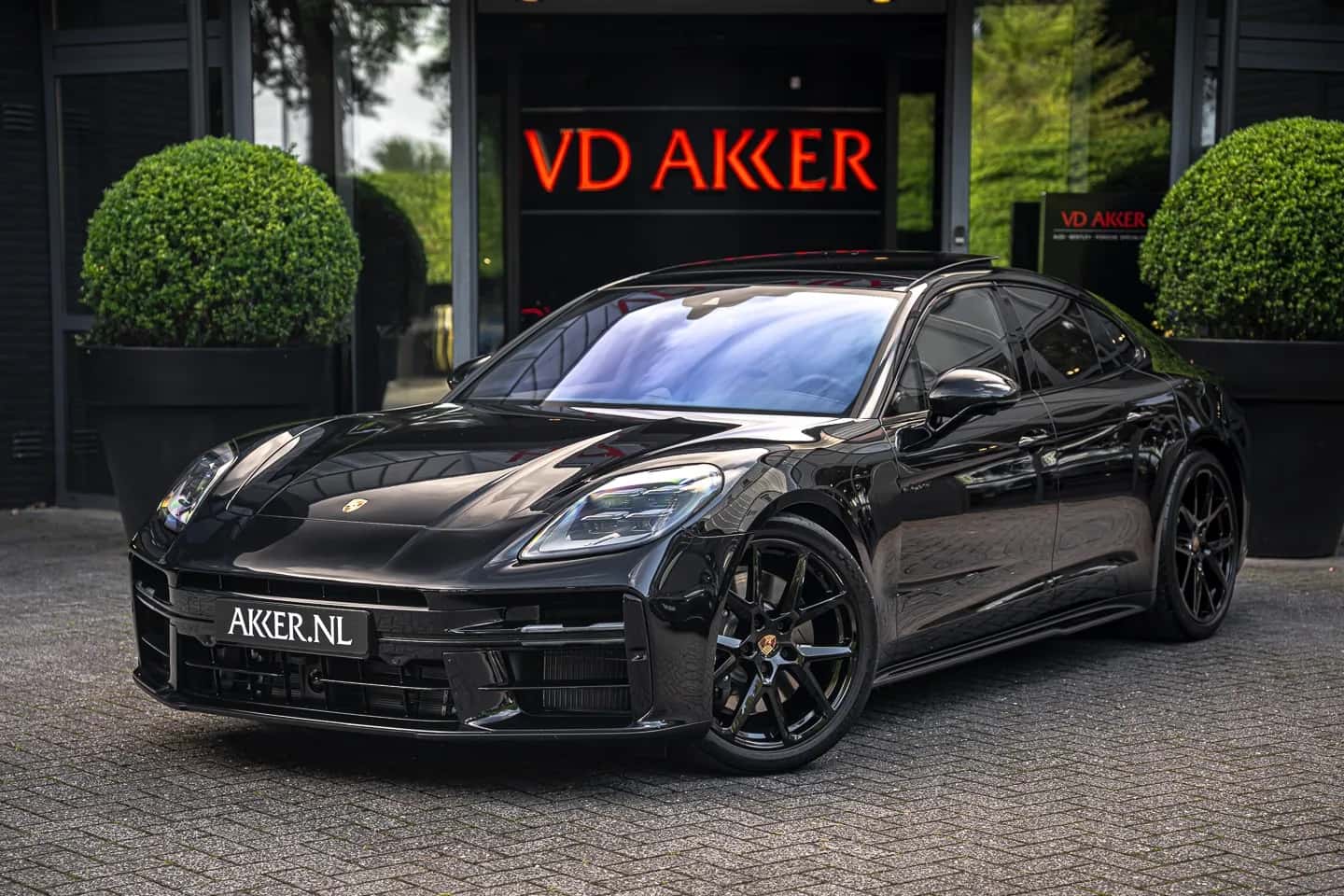 Porsche Panamera (2025) — foto 1