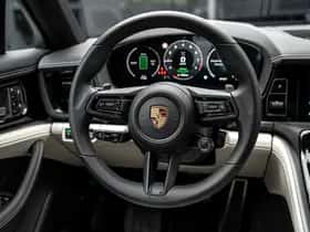 Porsche Panamera (2025) thumbnail 11