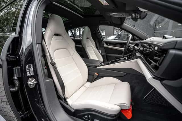 Porsche Panamera (2025) thumbnail 4
