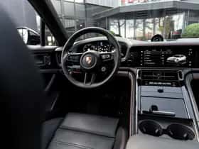 Porsche Panamera (2025) thumbnail 3