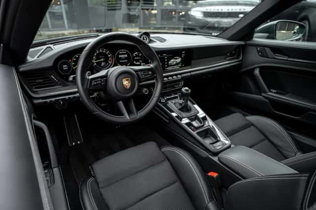 Porsche 992 GT3 (2022) thumbnail 3