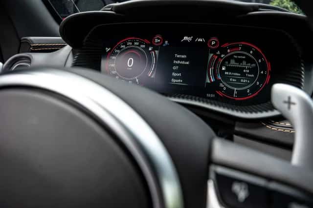 Aston Martin DBX707 (2023) thumbnail 11