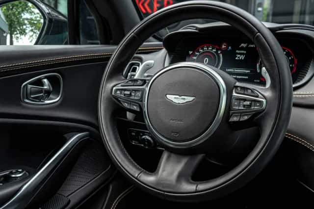 Aston Martin DBX707 (2023) thumbnail 23