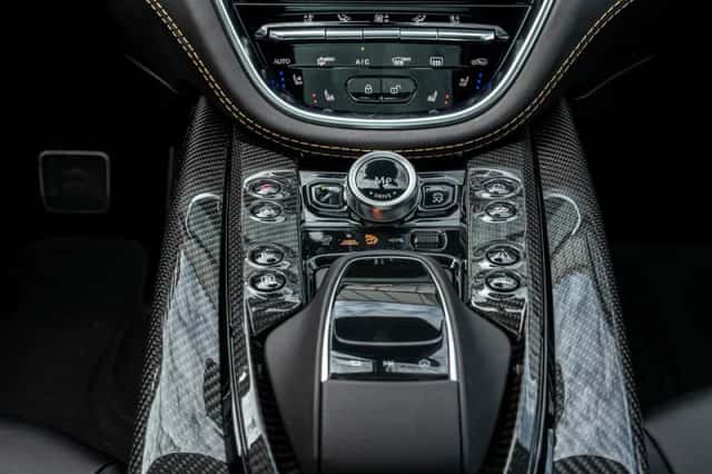 Aston Martin DBX707 (2023) thumbnail 24