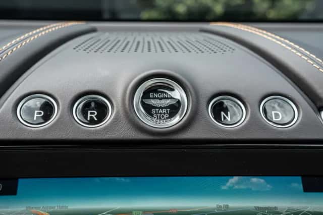 Aston Martin DBX707 (2023) thumbnail 8